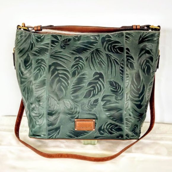 Tignanello Handbags - Tignanello Borough Juniper Green Leather Convertible Hobo